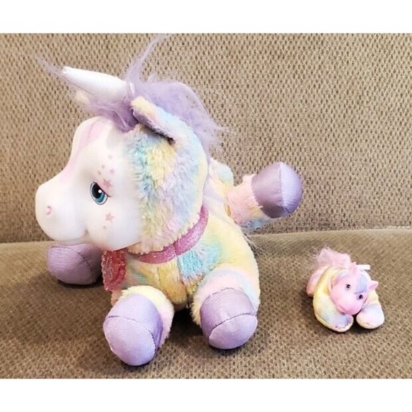 2017 Pastel Colored Unicorn Surprise with One Baby Stuffed Animal Plush Toy - Picture 2 of 16